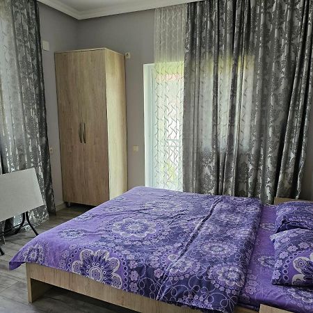 Tete Guest House Batumi Ngoại thất bức ảnh
