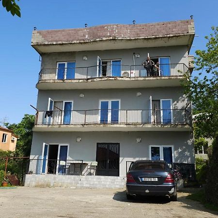 Tete Guest House Batumi Ngoại thất bức ảnh
