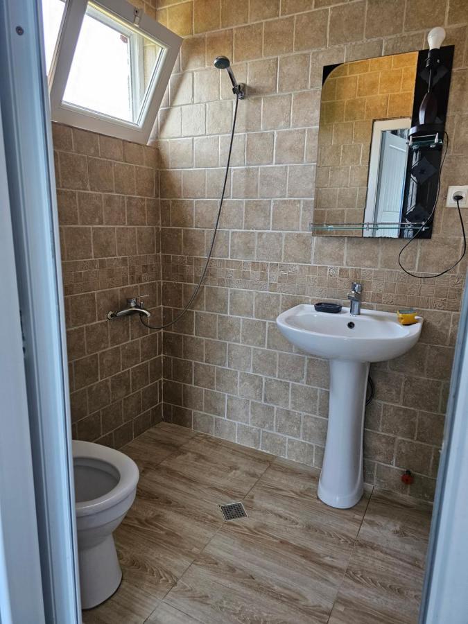 Tete Guest House Batumi Ngoại thất bức ảnh