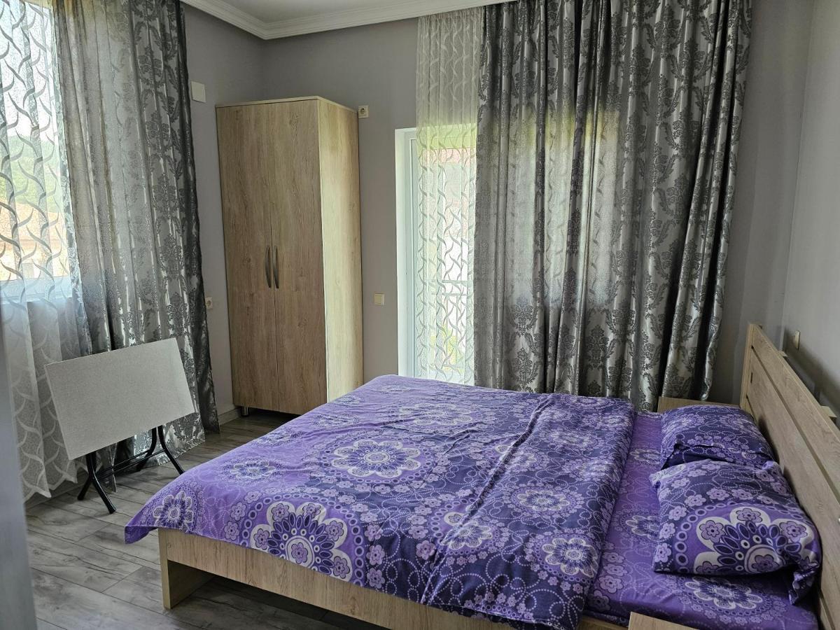 Tete Guest House Batumi Ngoại thất bức ảnh