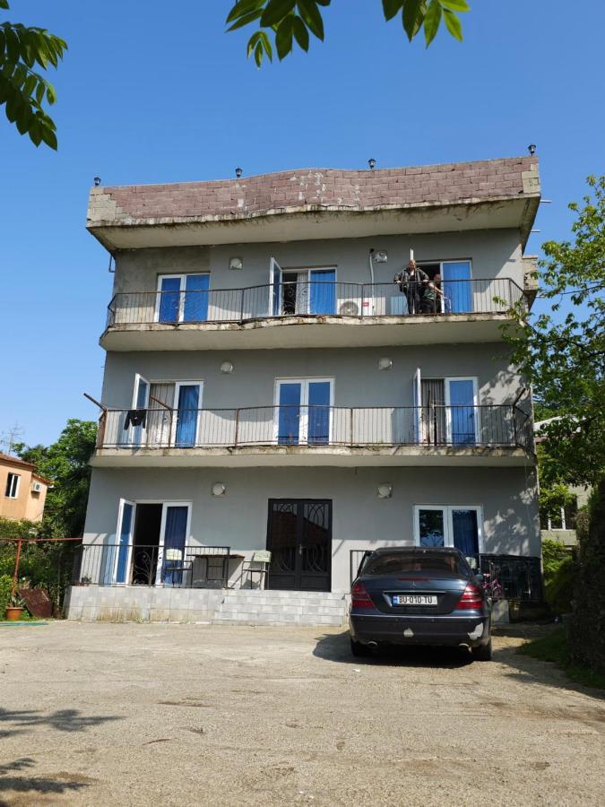 Tete Guest House Batumi Ngoại thất bức ảnh