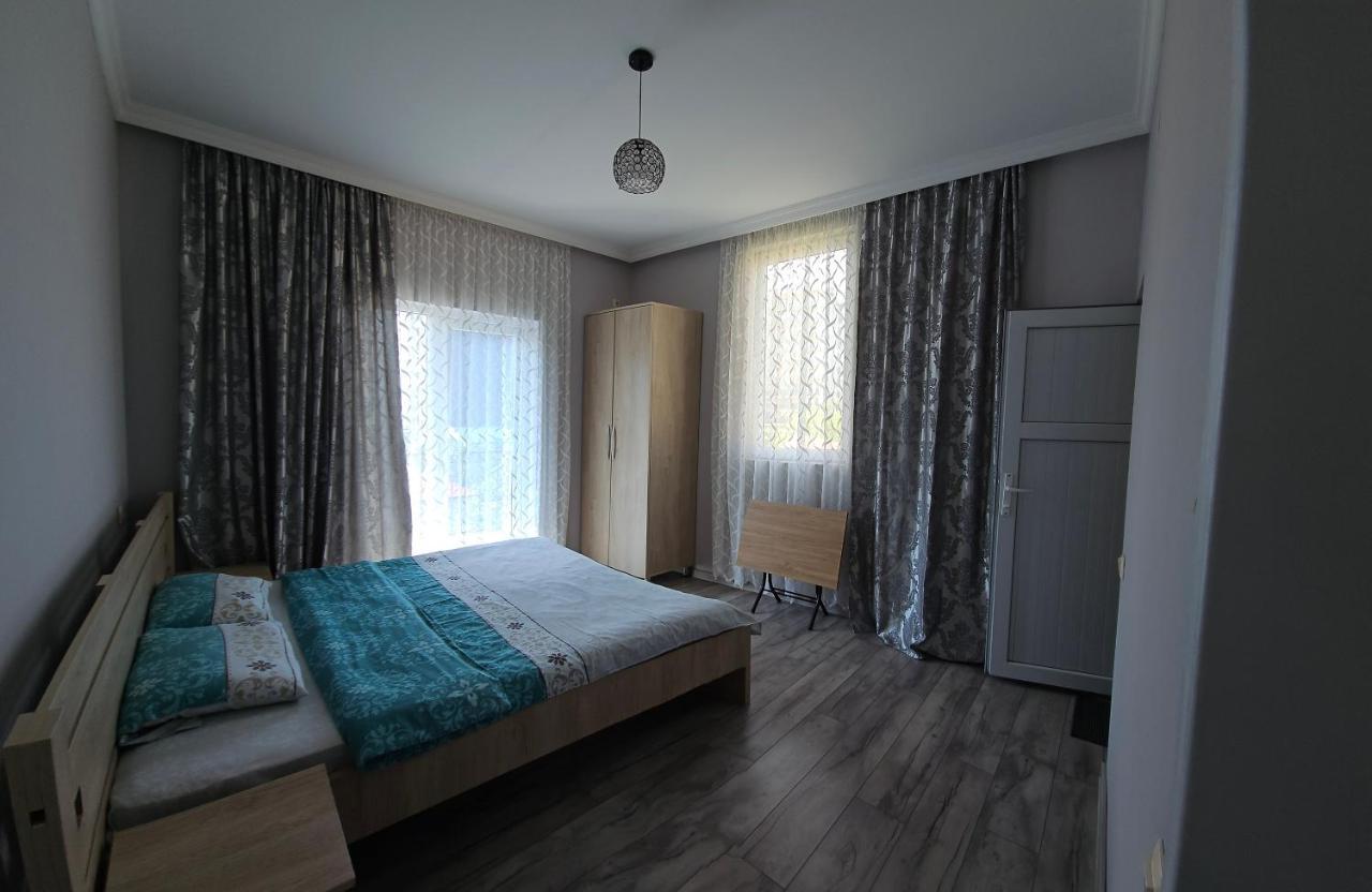 Tete Guest House Batumi Phòng bức ảnh
